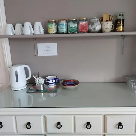 Greystone House Couette-café